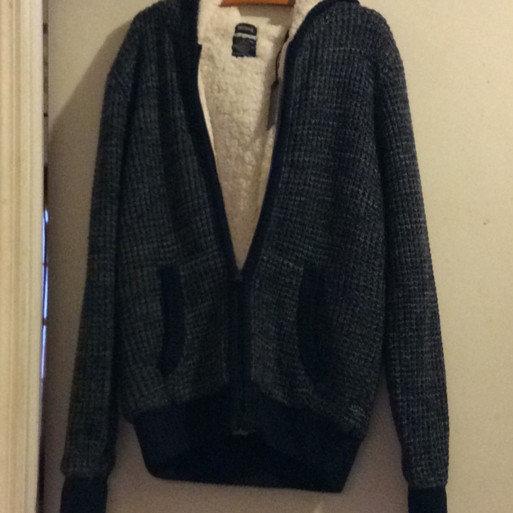 Men’s heavy medium zip up sweatshirt